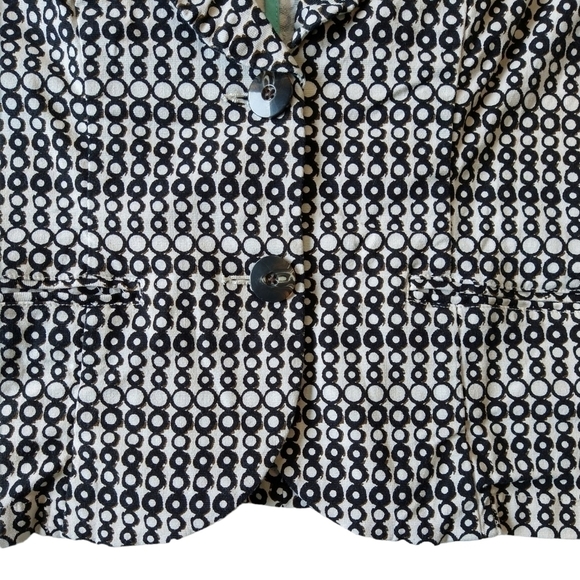 Cabi 298 Du Jour White Black Geometric Circle Two Button Blazer Pockets Modern - Picture 6 of 9